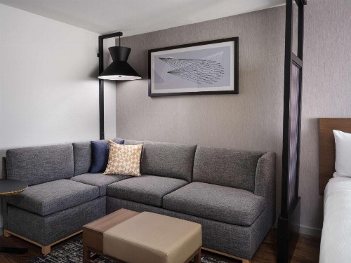 Hyatt Place Omaha/Downtown-Old Market - image 16