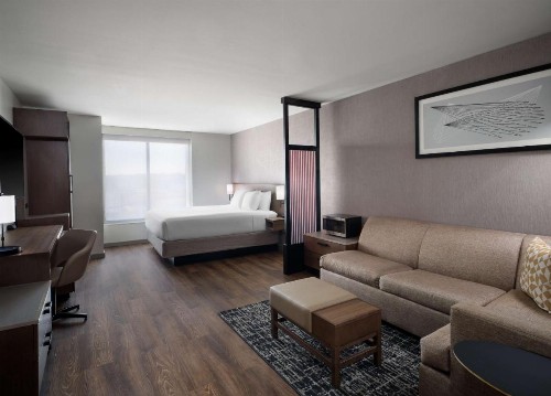 Hyatt Place Omaha/Downtown-Old Market - image 19