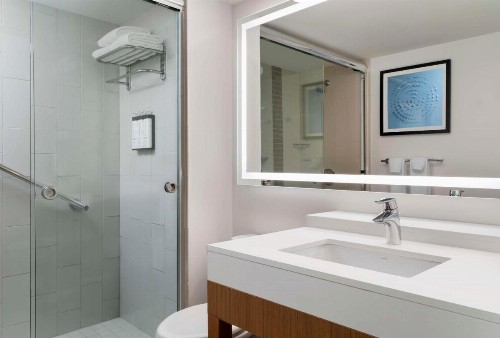 Hyatt Place Omaha/Downtown-Old Market - image 28
