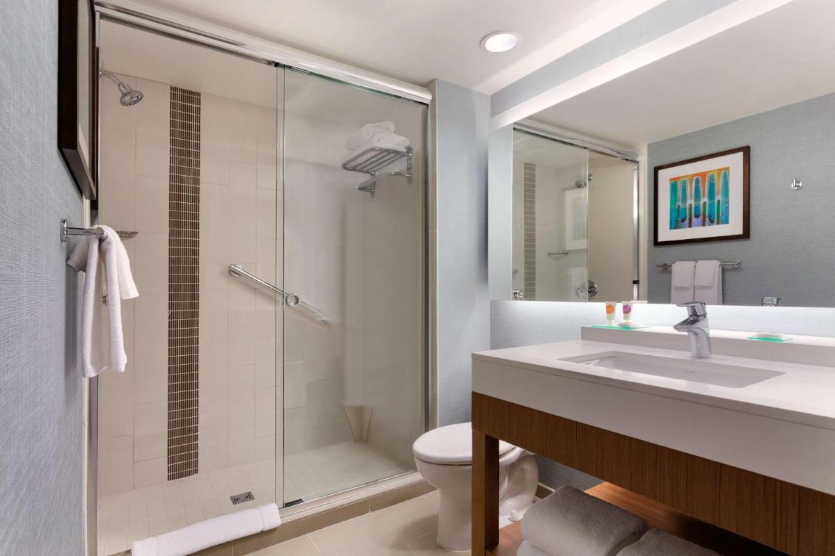 Hyatt Place Omaha/Downtown-Old Market - image 5
