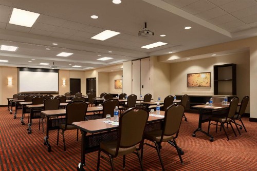 Hyatt Place Omaha/Downtown-Old Market - image 7