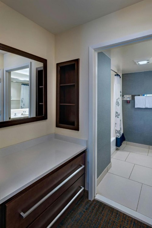Residence Inn by Marriott Omaha West - image 30