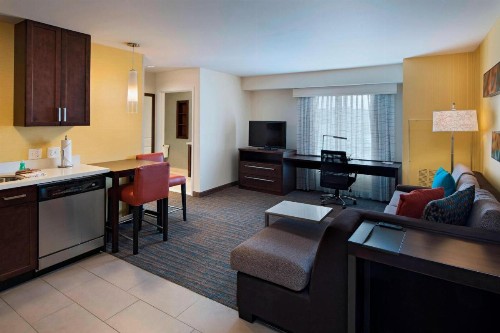 Residence Inn by Marriott Omaha West - image 8