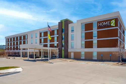 Home2 Suites By Hilton Omaha West - image 1