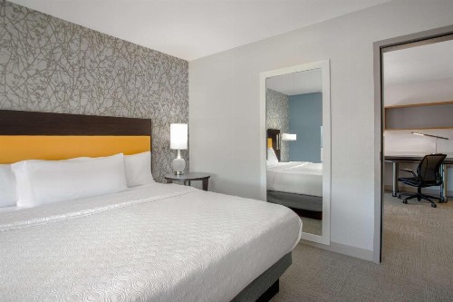 Home2 Suites By Hilton Omaha West - image 2