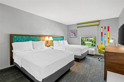 Hampton Inn Omaha/West Dodge Road Old Mill - image 10