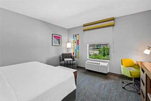 Hampton Inn Omaha/West Dodge Road Old Mill - image 31