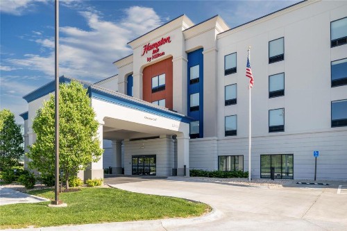 Hampton Inn Omaha/West Dodge Road Old Mill - image 36