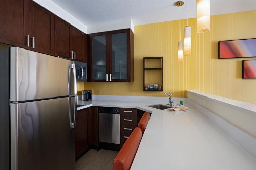 Residence Inn by Marriott Omaha Aksarben Village - image 11