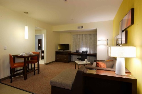 Residence Inn by Marriott Omaha Aksarben Village - image 25