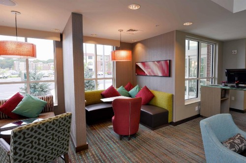 Residence Inn by Marriott Omaha Aksarben Village - image 9
