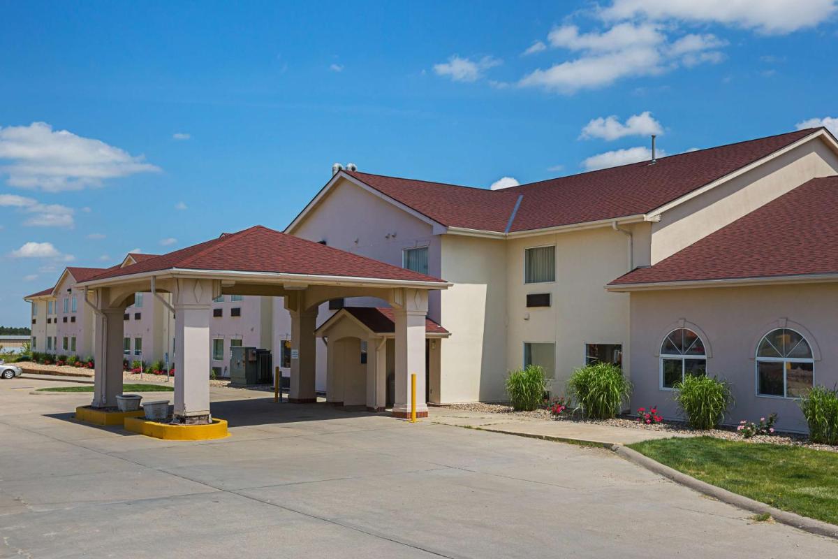 Motel 6 Omaha - IAT West - image 4