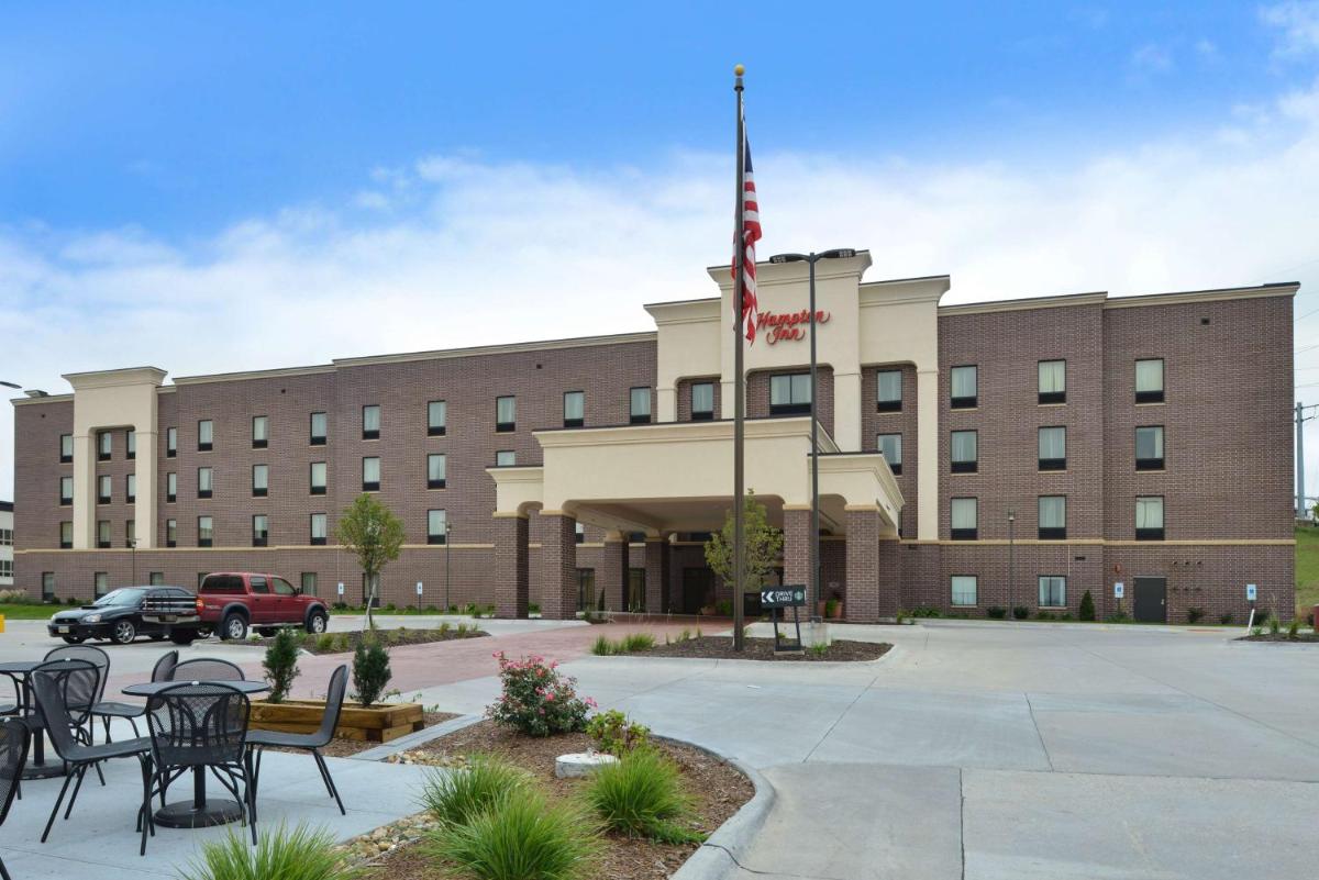 Hampton Inn Omaha Midtown-Aksarben - image 2