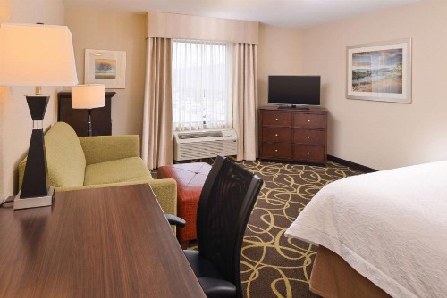 Hampton Inn Omaha Midtown-Aksarben - image 28