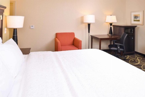 Hampton Inn Omaha Midtown-Aksarben - image 32