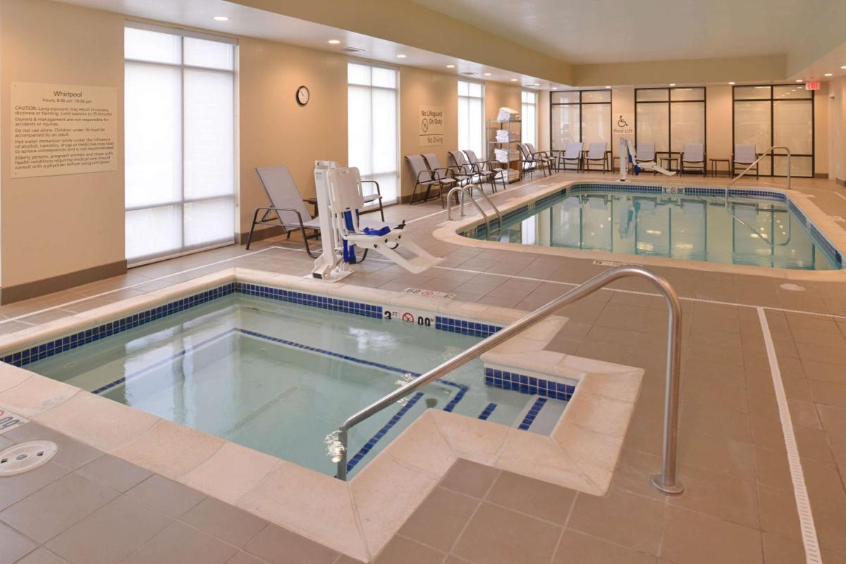 Hampton Inn Omaha Midtown-Aksarben - image 7