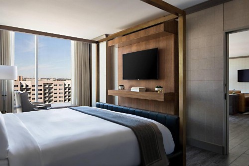 Omaha Marriott Downtown at the Capitol District - image 22