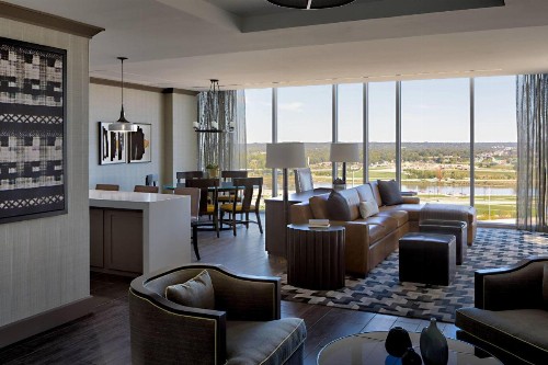 Omaha Marriott Downtown at the Capitol District - image 35