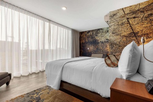 Cambria Hotel Omaha Downtown - image 16