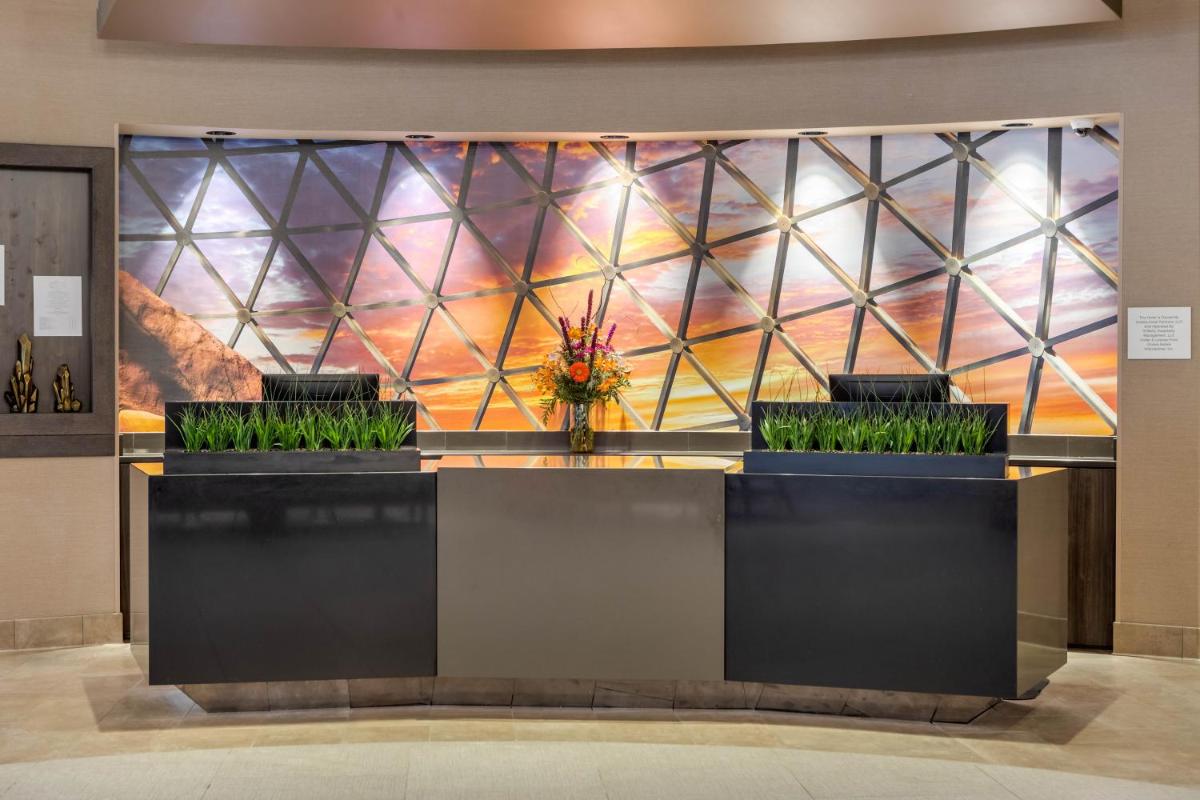 Cambria Hotel Omaha Downtown - image 2