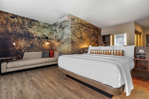 Cambria Hotel Omaha Downtown - image 24