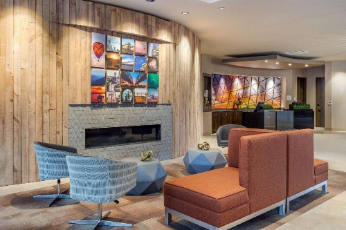 Cambria Hotel Omaha Downtown - image 4