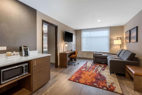 Cambria Hotel Omaha Downtown - image 40