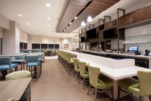 Hilton Garden Inn Omaha Aksarben Village - image 26