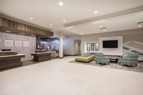 Hilton Garden Inn Omaha Aksarben Village - image 3