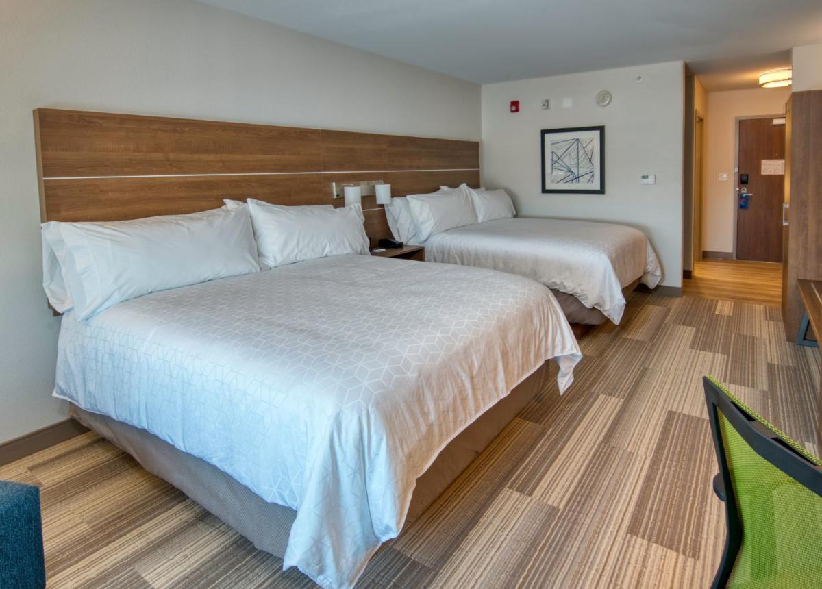 Holiday Inn Express & Suites - Omaha Downtown - Airport an IHG Hotel - image 2