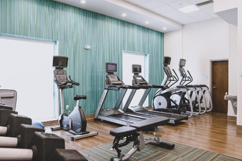 Holiday Inn Express & Suites - Omaha Downtown - Airport an IHG Hotel - image 25