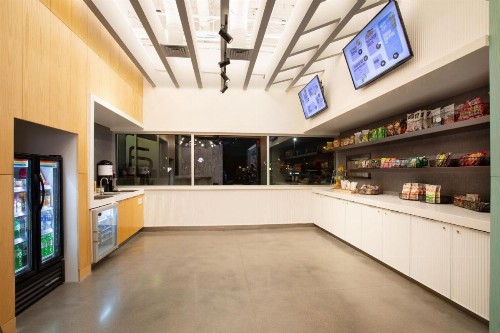 Aloft Omaha Aksarben Village - image 13
