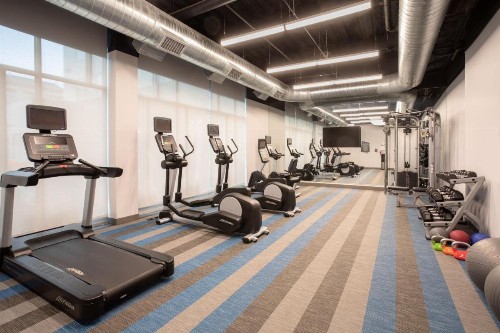 Aloft Omaha Aksarben Village - image 16