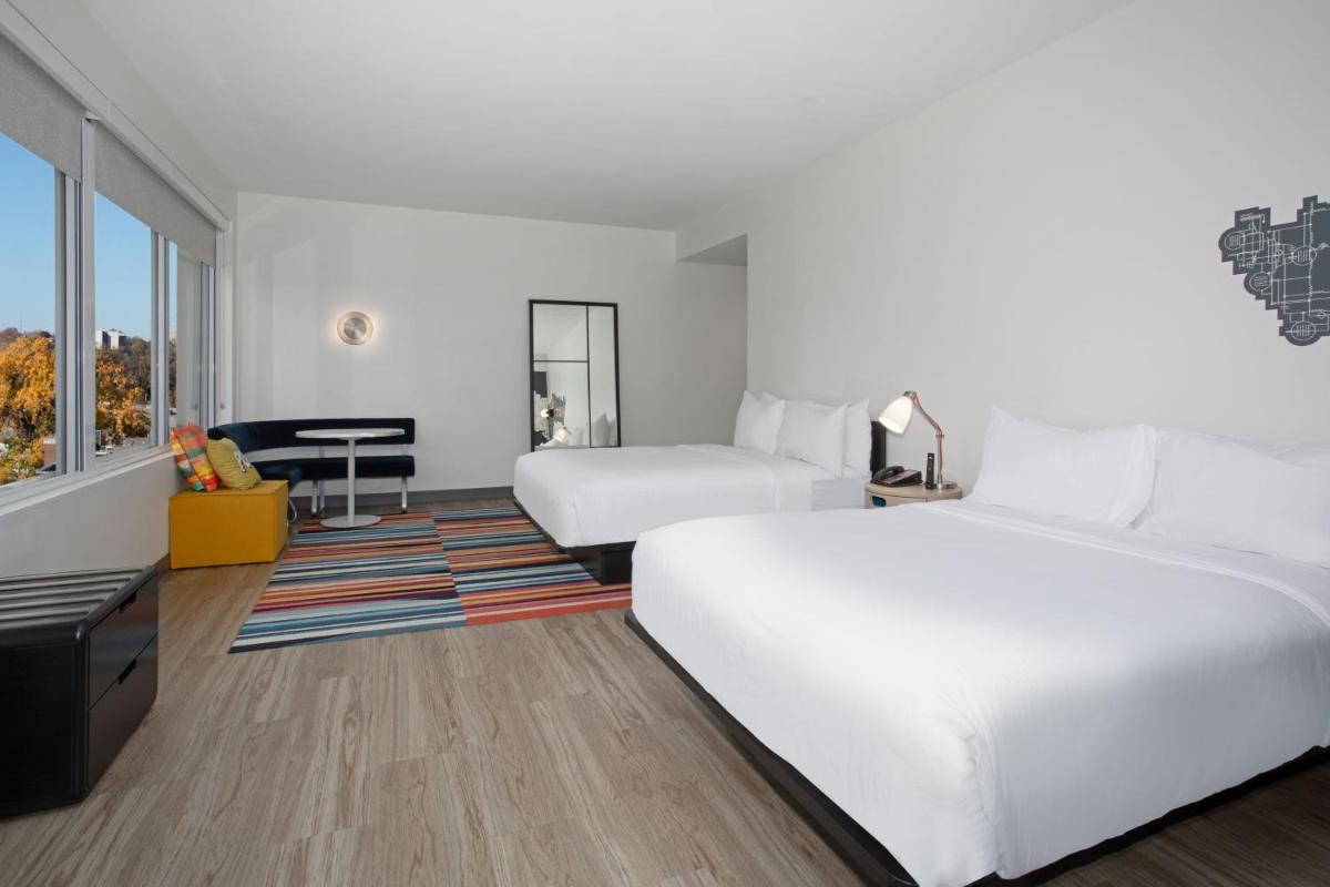 Aloft Omaha Aksarben Village - image 5