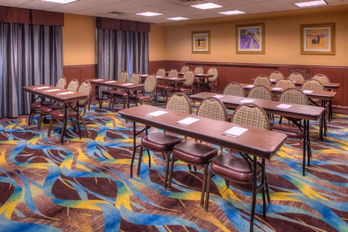 Hampton Inn & Suites Ontario - image 23