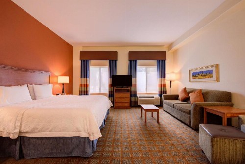 Hampton Inn & Suites Ontario - image 35