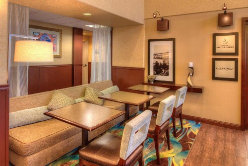 Hampton Inn & Suites Ontario - image 37