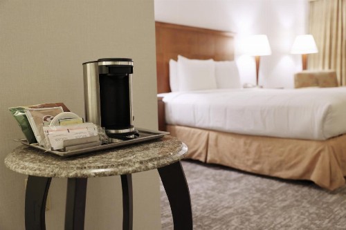 Ontario Airport Hotel & Conference Center - image 10