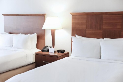 Ontario Airport Hotel & Conference Center - image 17