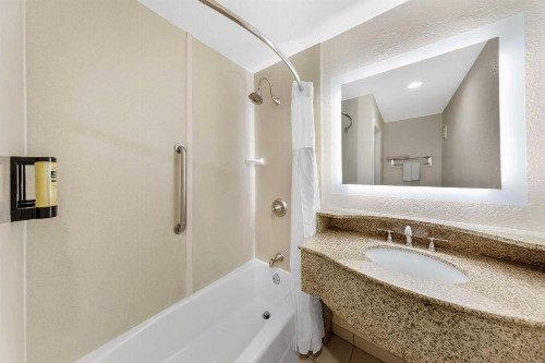 Best Western Plus Ontario Airport & Convention Center - image 22