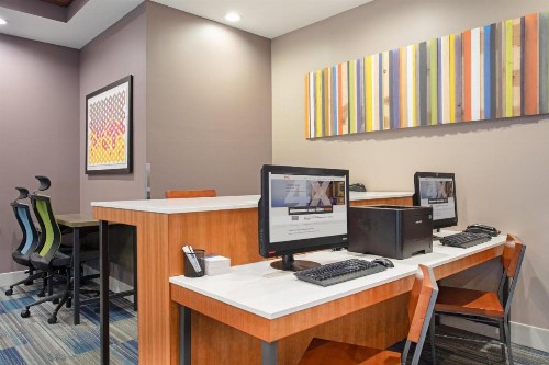 Holiday Inn Express Ontario an IHG Hotel - image 17