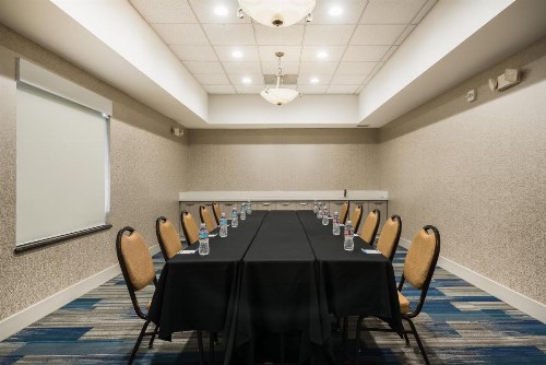 Holiday Inn Express Ontario an IHG Hotel - image 28