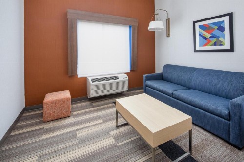 Holiday Inn Express Ontario an IHG Hotel - image 42