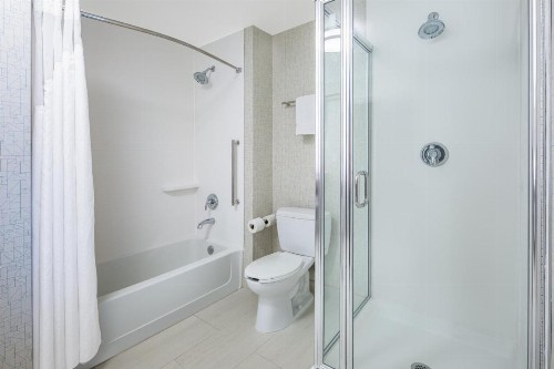 Holiday Inn Express Ontario an IHG Hotel - image 46