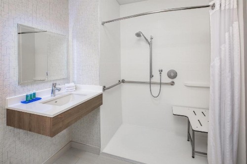 Holiday Inn Express Ontario an IHG Hotel - image 47