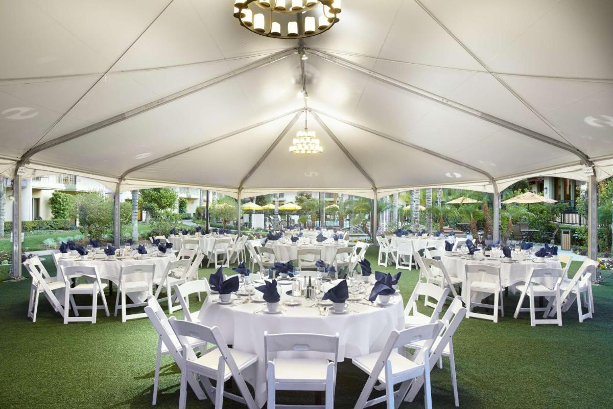 DoubleTree by Hilton Ontario Airport - image 5