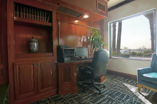 Azure Hotel&Suites Ontario Trademark Collection by Wyndham - image 23
