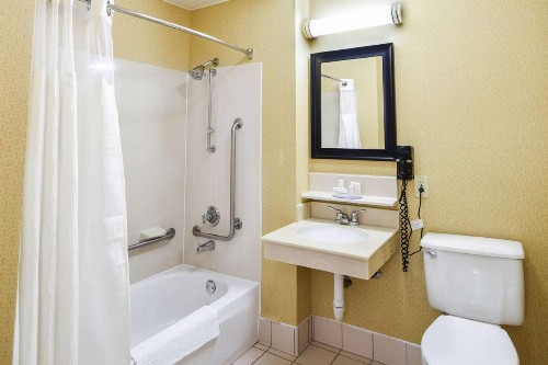 SureStay Hotel by Best Western Ontario Airport - image 11
