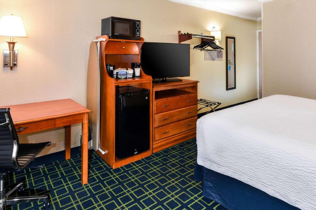 SureStay Hotel by Best Western Ontario Airport - image 6