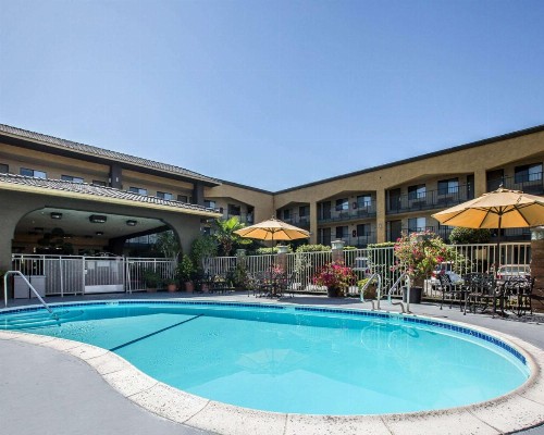 Quality Inn Ontario Airport Convention Center - image 41
